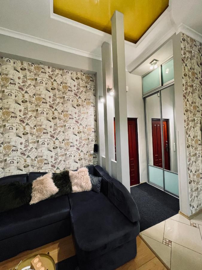 Apartments Djulia On Valova Street Львів Екстер'єр фото