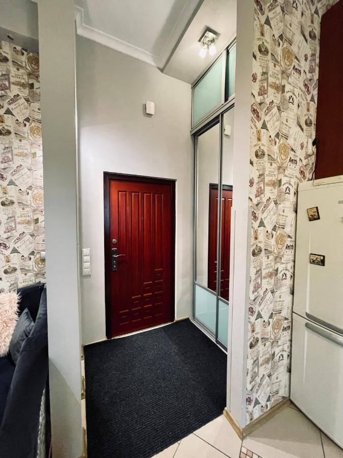 Apartments Djulia On Valova Street Львів Екстер'єр фото